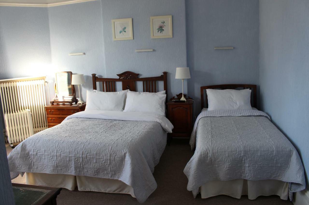 The Elms Guest House Bristol Filton Eksteriør bilde